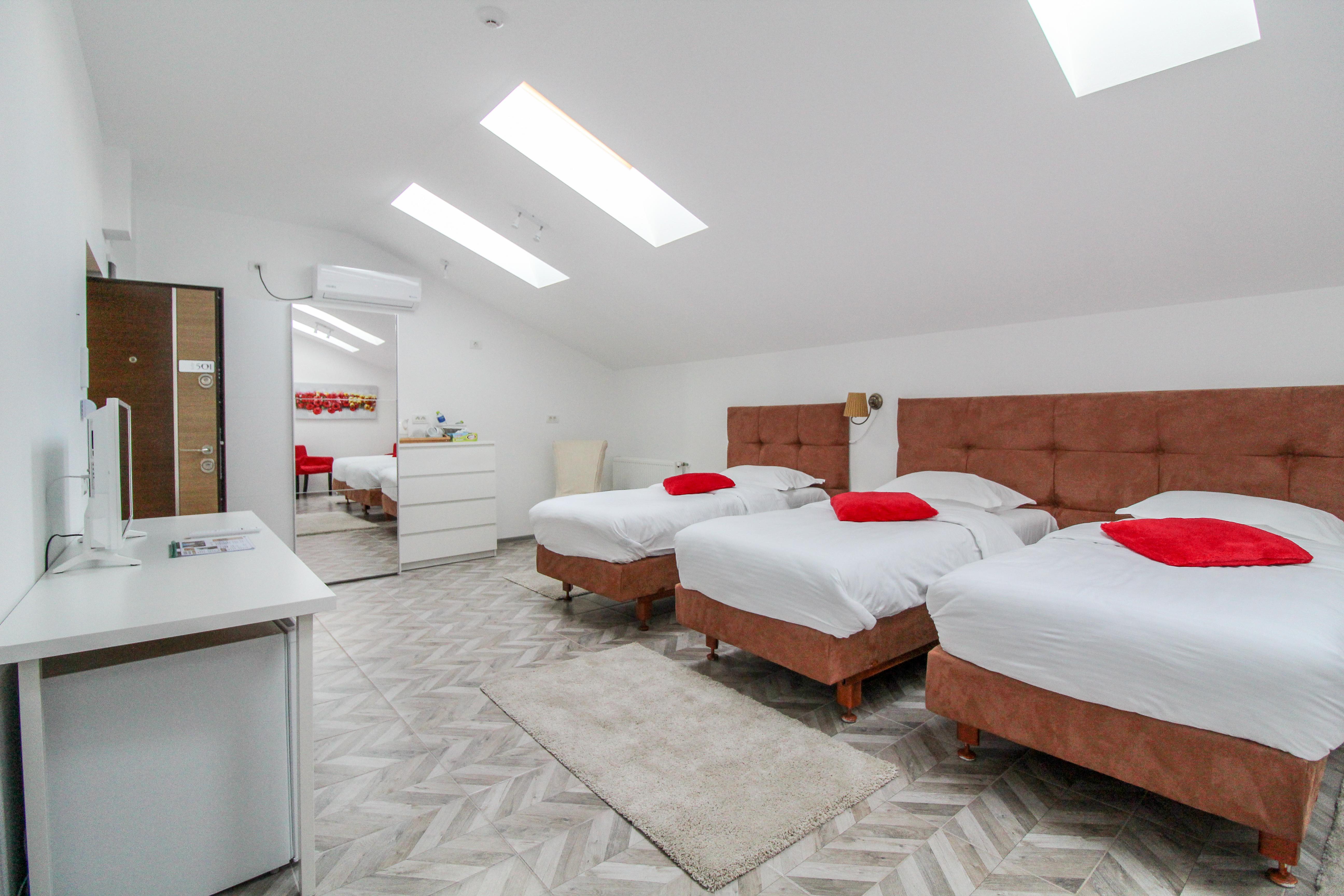 Hotel La Casa Centrale Bukares Bagian luar foto